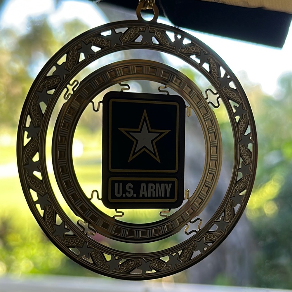 Army Gold and Silver Star holiday Christmas Ornament gently owned - Picture 6 of 7